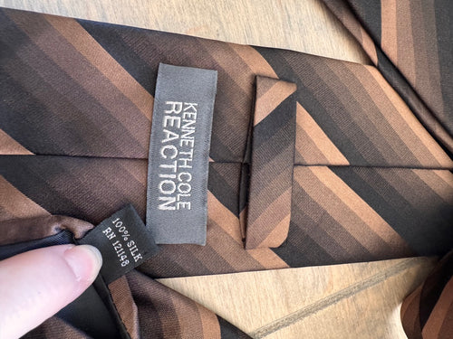 Autumn Classic! Kenneth Cole Brown Striped Silk Tie |