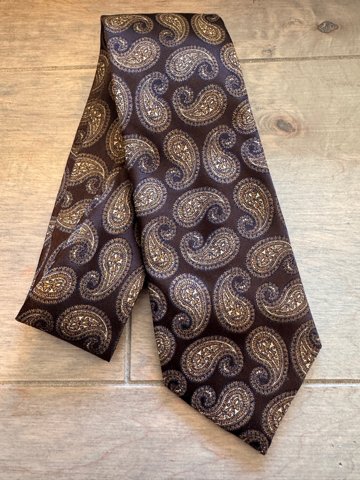 Rich Paisley! Jos. A. Bank Signature Collection Brown Paisley Silk Tie