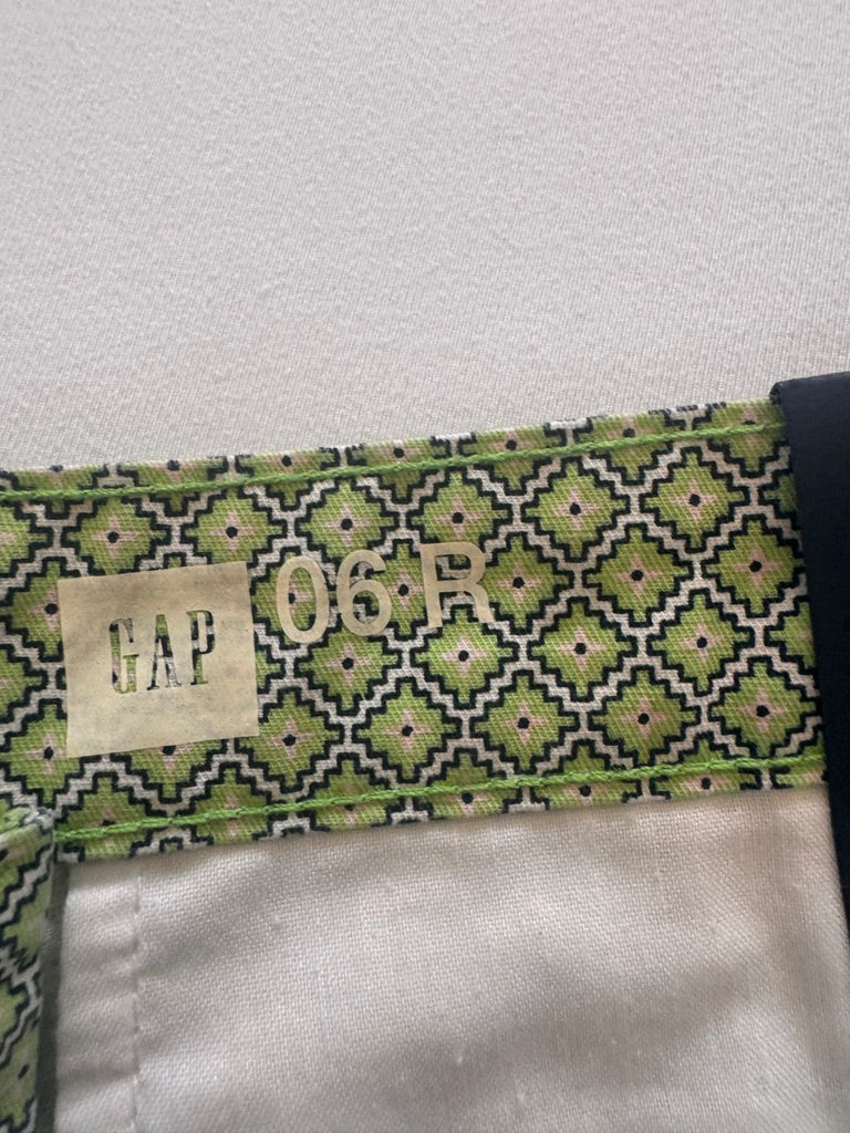 Fresh! Gap Green Geometric Summer Shorts – Size 6