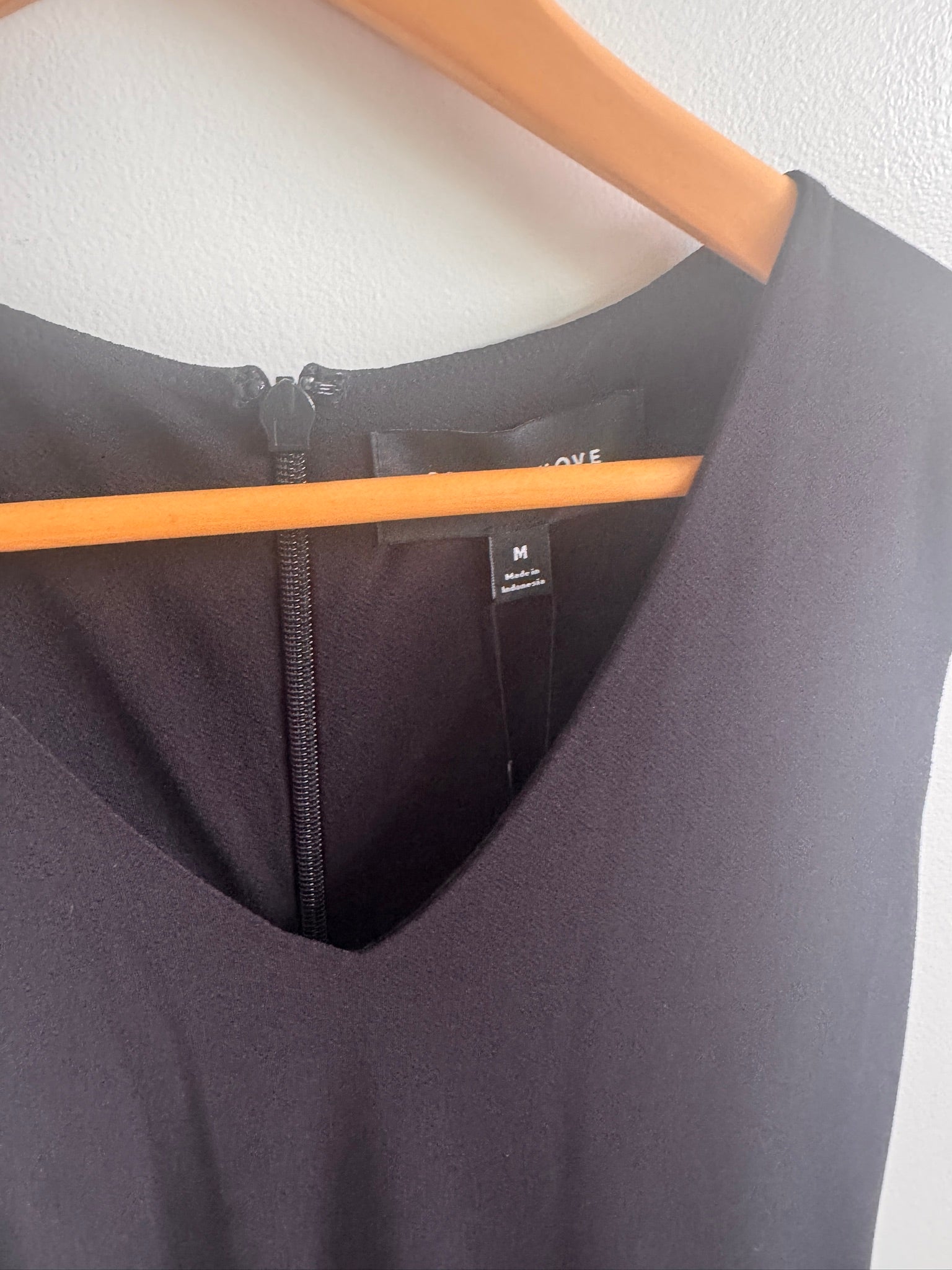 Sculpted! Built-In Shaping Little Black Dress (Size M, NWT)
