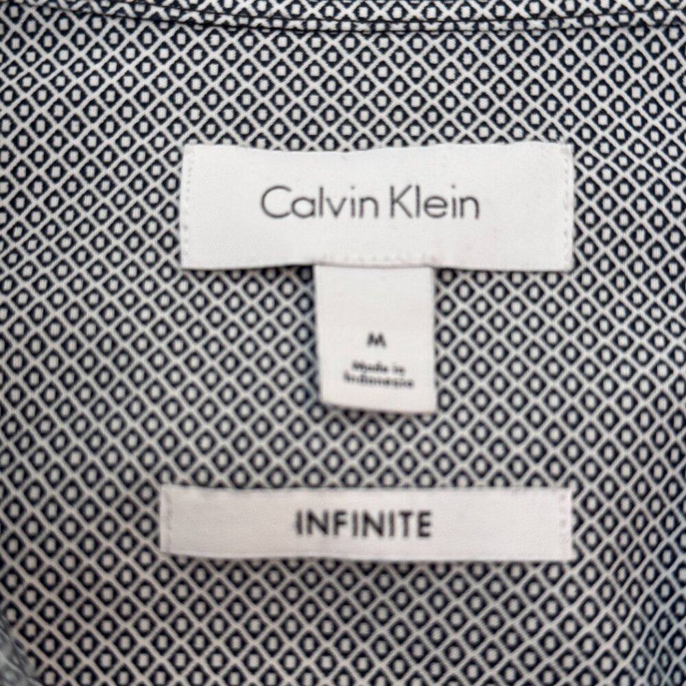 Handsome! Calvin Klein Infinite Slim-Fit Shirt — Blue & White Geo (Men’s Size M)