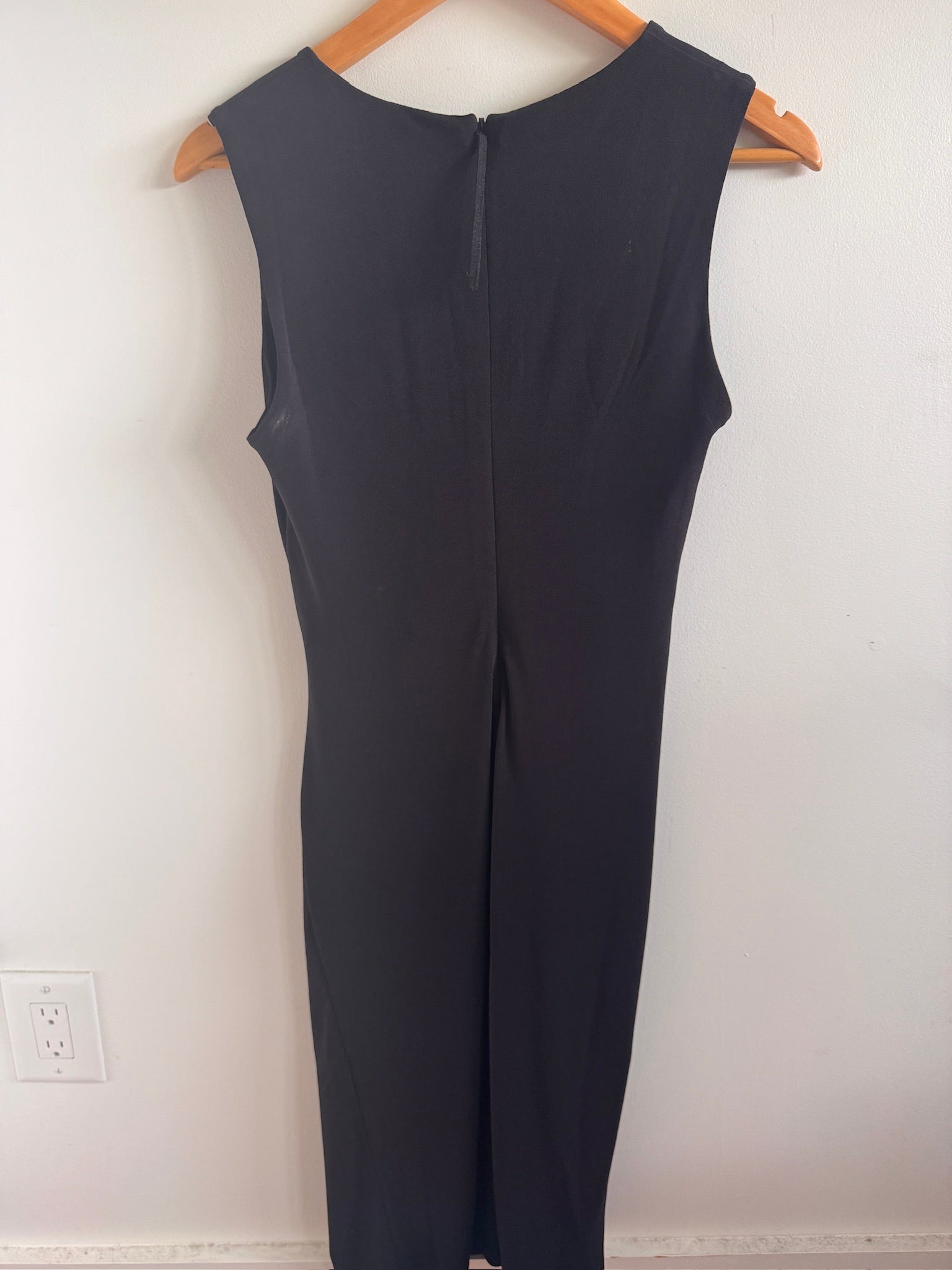Sculpted! Built-In Shaping Little Black Dress (Size M, NWT)