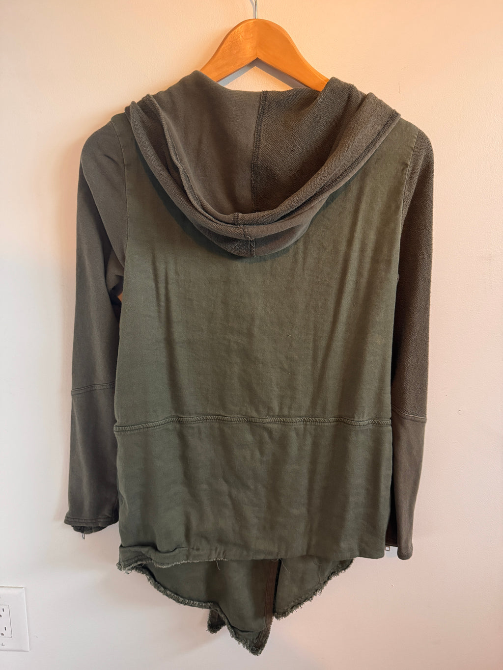 Laid-Back! Free People Olive Knit Snap-Front Hoodie Cardigan - size M