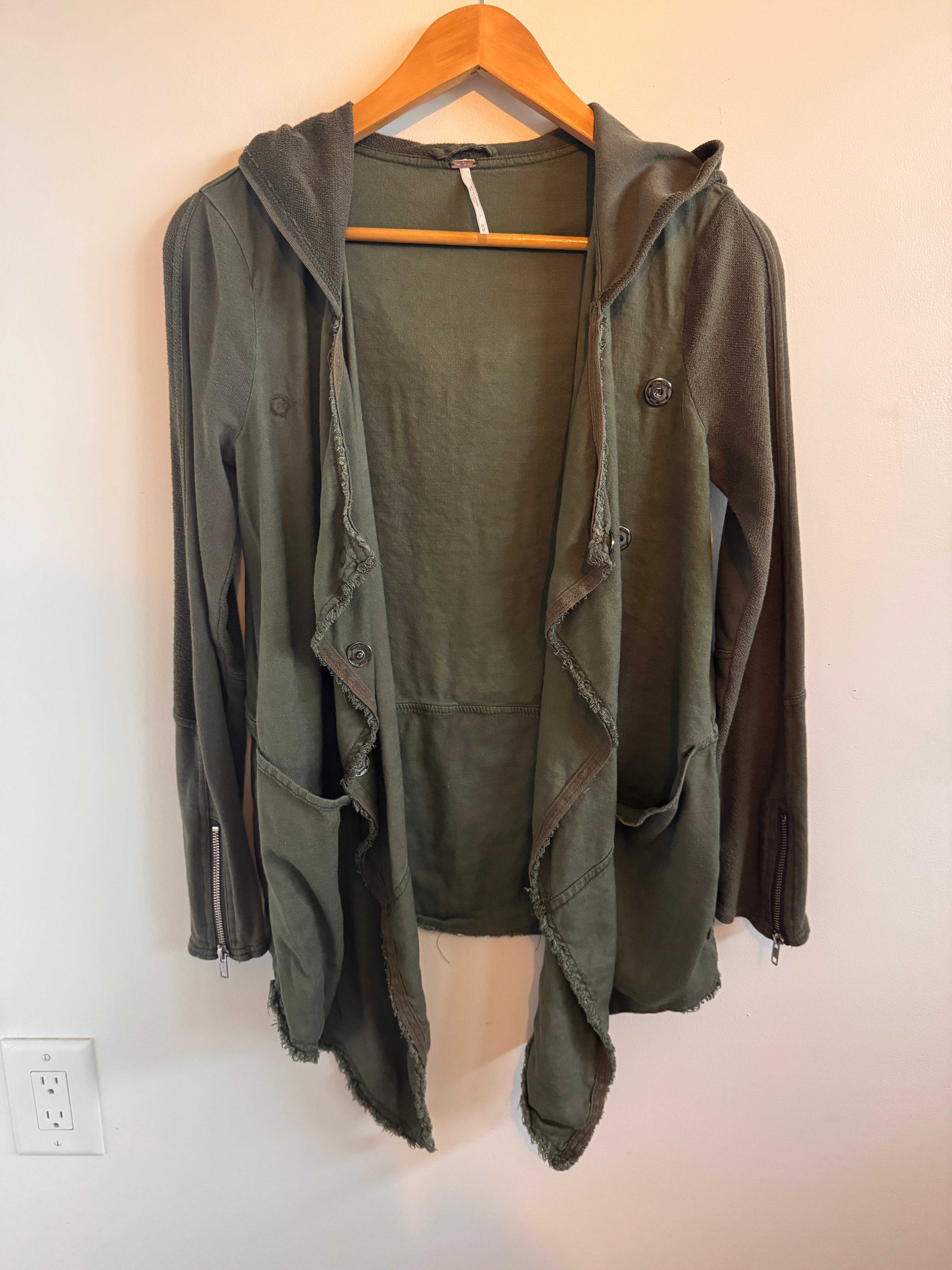 Laid-Back! Free People Olive Knit Snap-Front Hoodie Cardigan - size M
