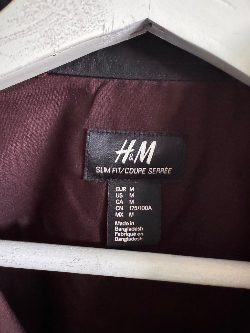 Sharp! H&M Maroon Button-Down Shirt Men's Small