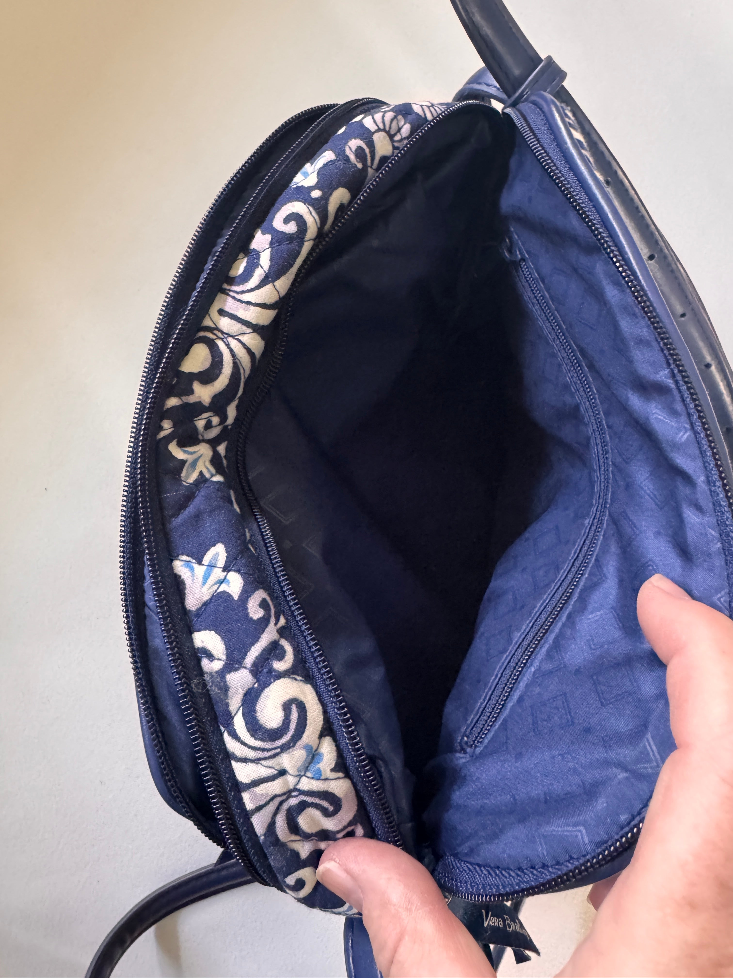 Charming! Vera Bradley Navy Blue Fleur-de-Lis Quilted Crossbody Bag