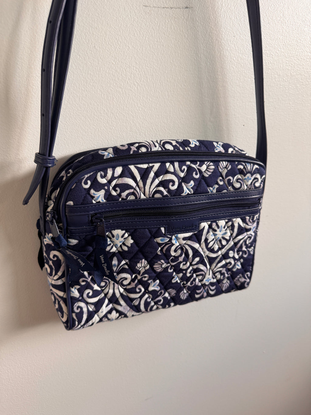 Charming! Vera Bradley Navy Blue Fleur-de-Lis Quilted Crossbody Bag