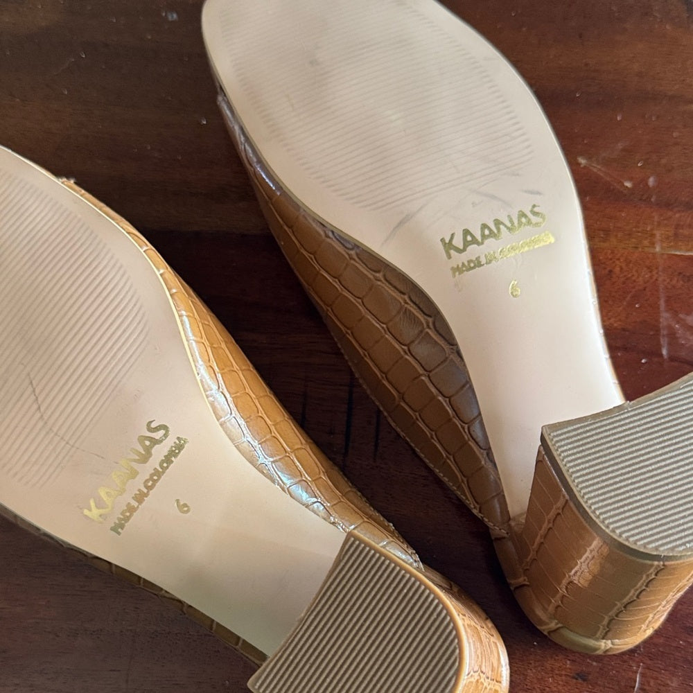 KAANAS Brown Croc-Embossed Mules Sz 6