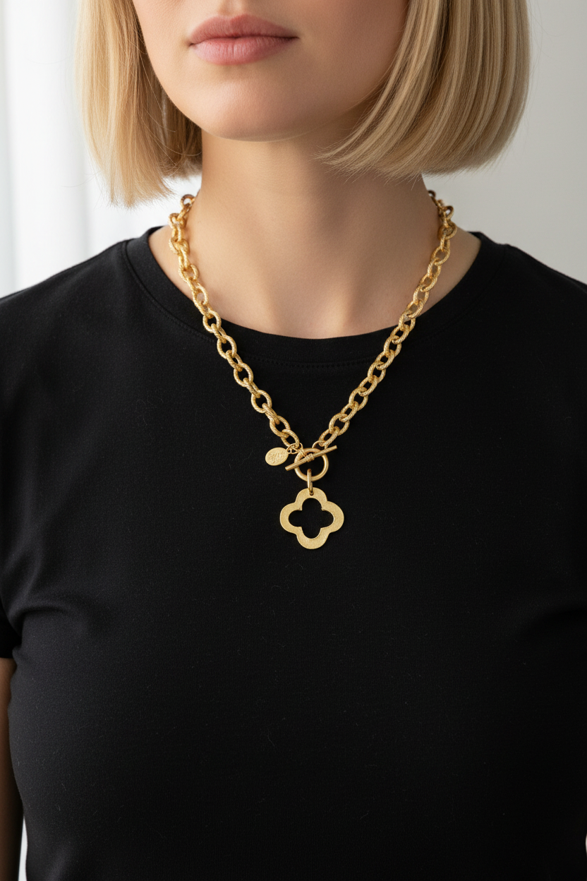 Susan Shaw Gold Clover Toggle Necklace 
