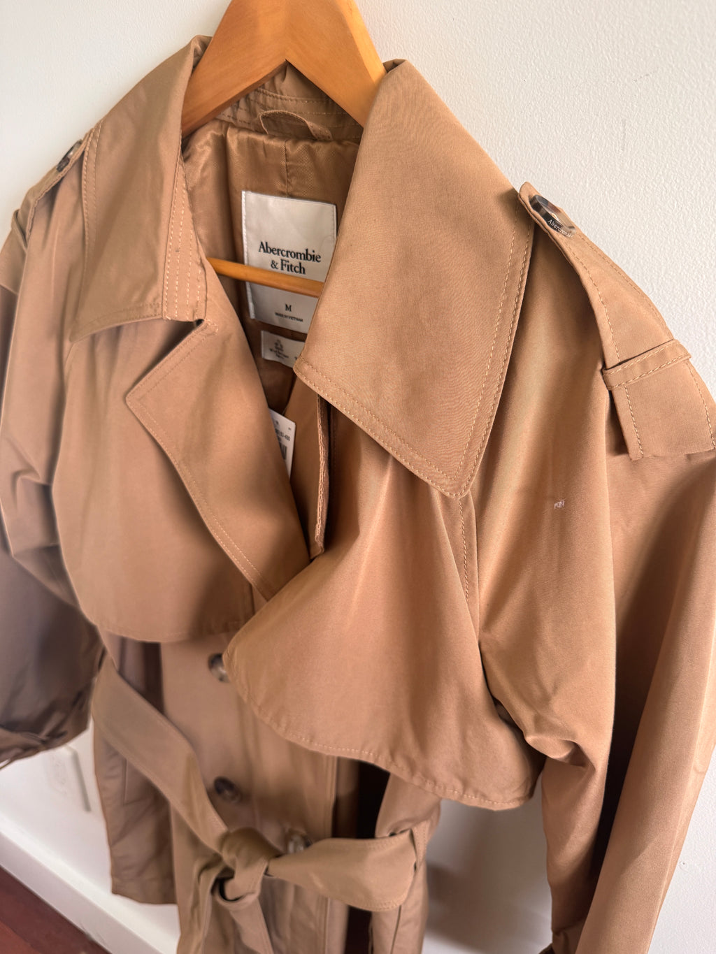 Classic! Abercrombie & Fitch Khaki Belted Trench Coat (Size Medium)