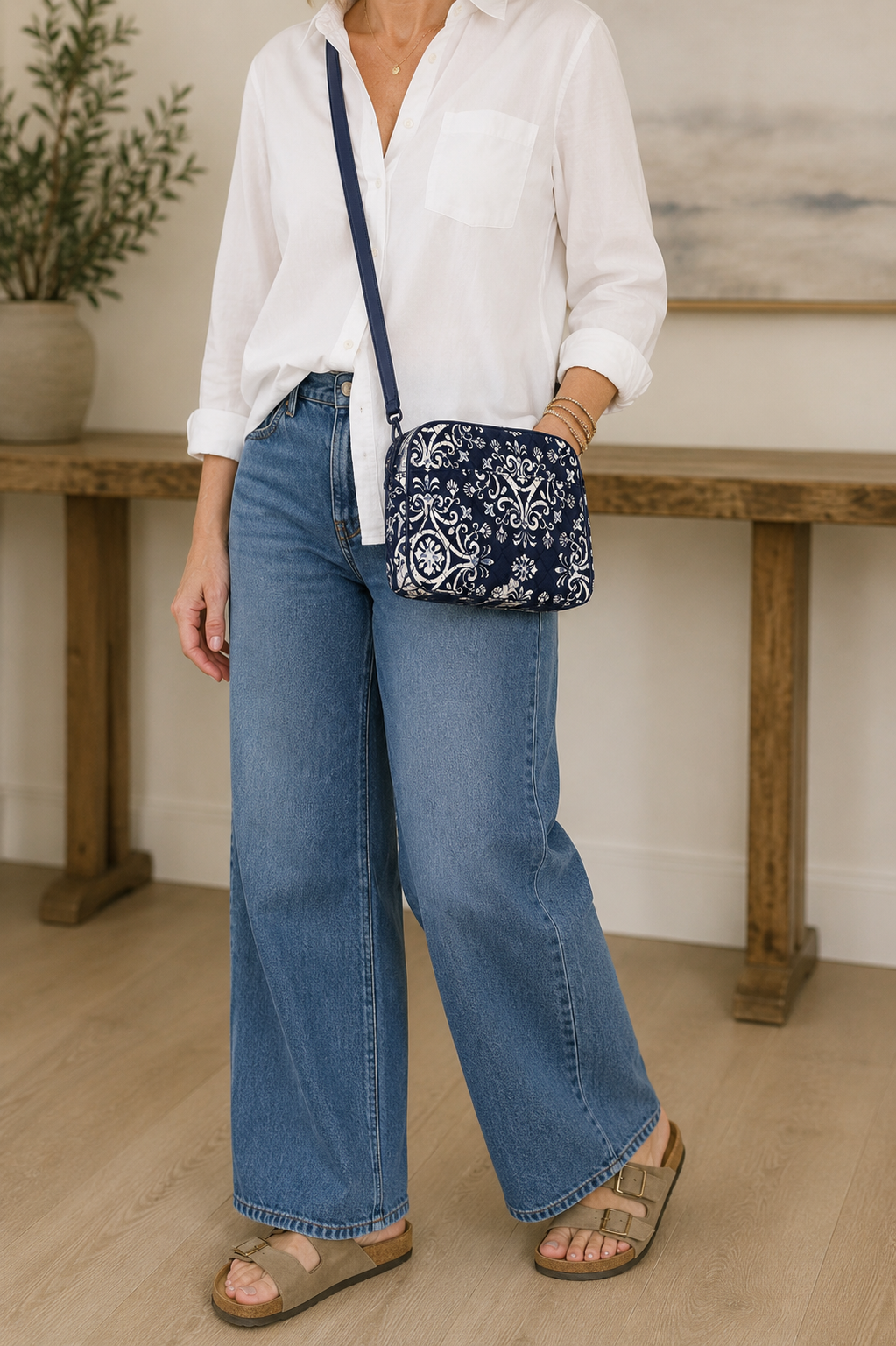 Charming! Vera Bradley Navy Blue Fleur-de-Lis Quilted Crossbody Bag