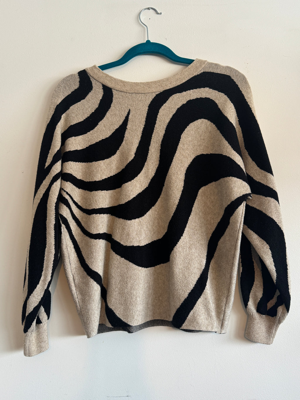 Bold & Cozy! Vila Oversized Zebra Knit Sweater — Neutral Black & Oat (Size XS)