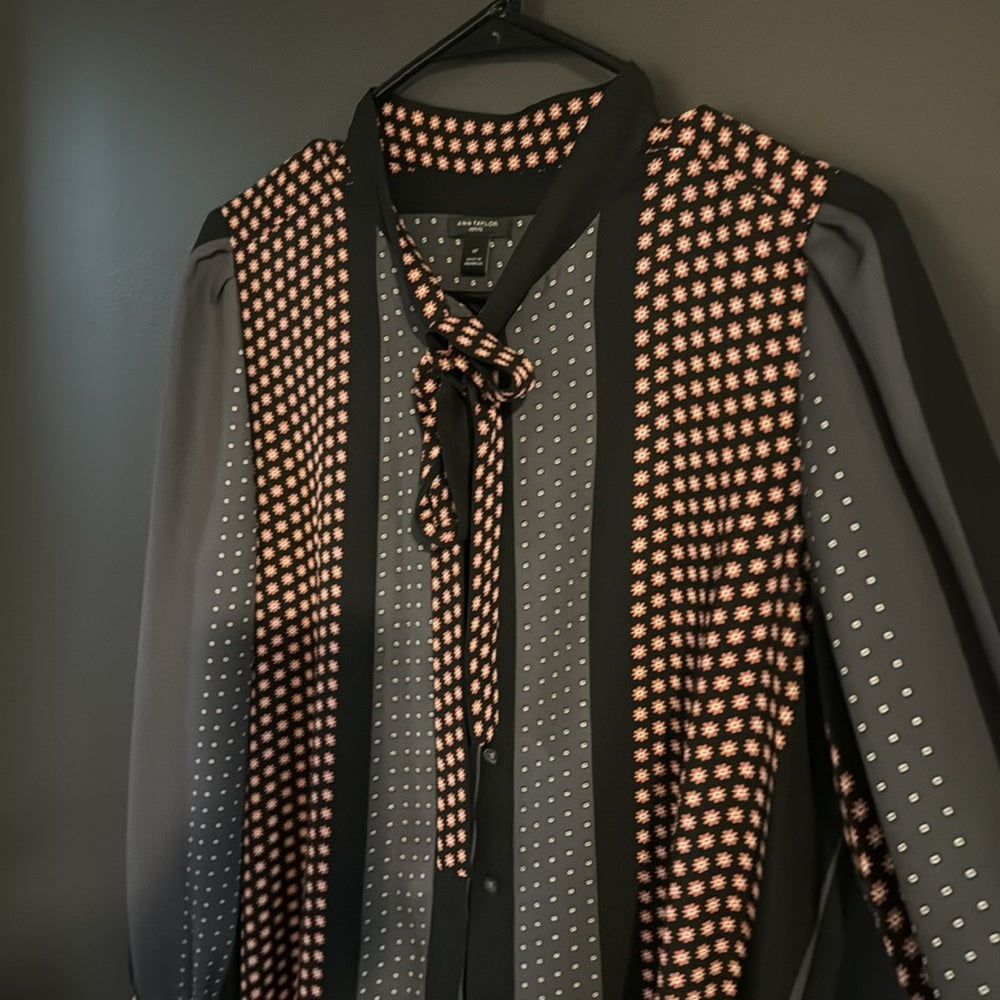 Tie!  Ann Taylor Tie Neck Multi-Colored Top - Size MP