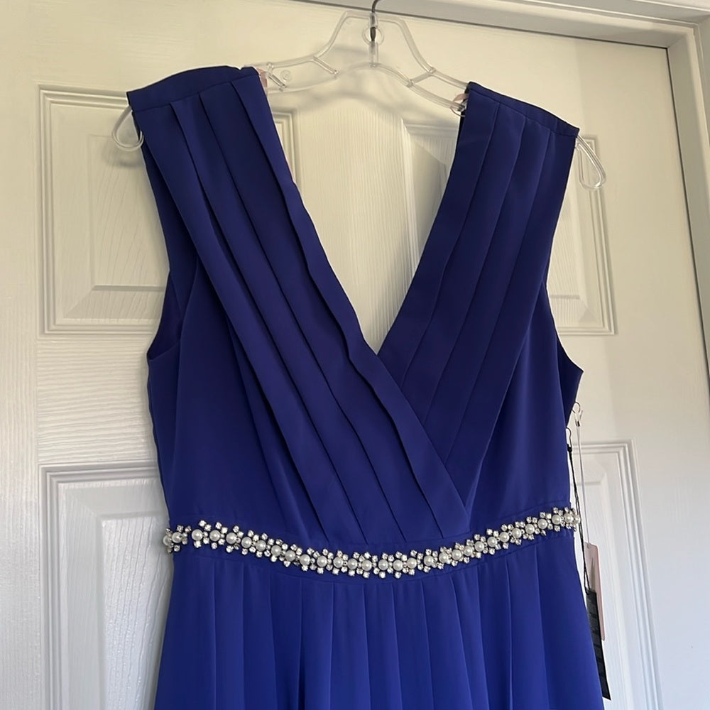 Glam!  Beautiful blue semi-formal dress - Size S NWT