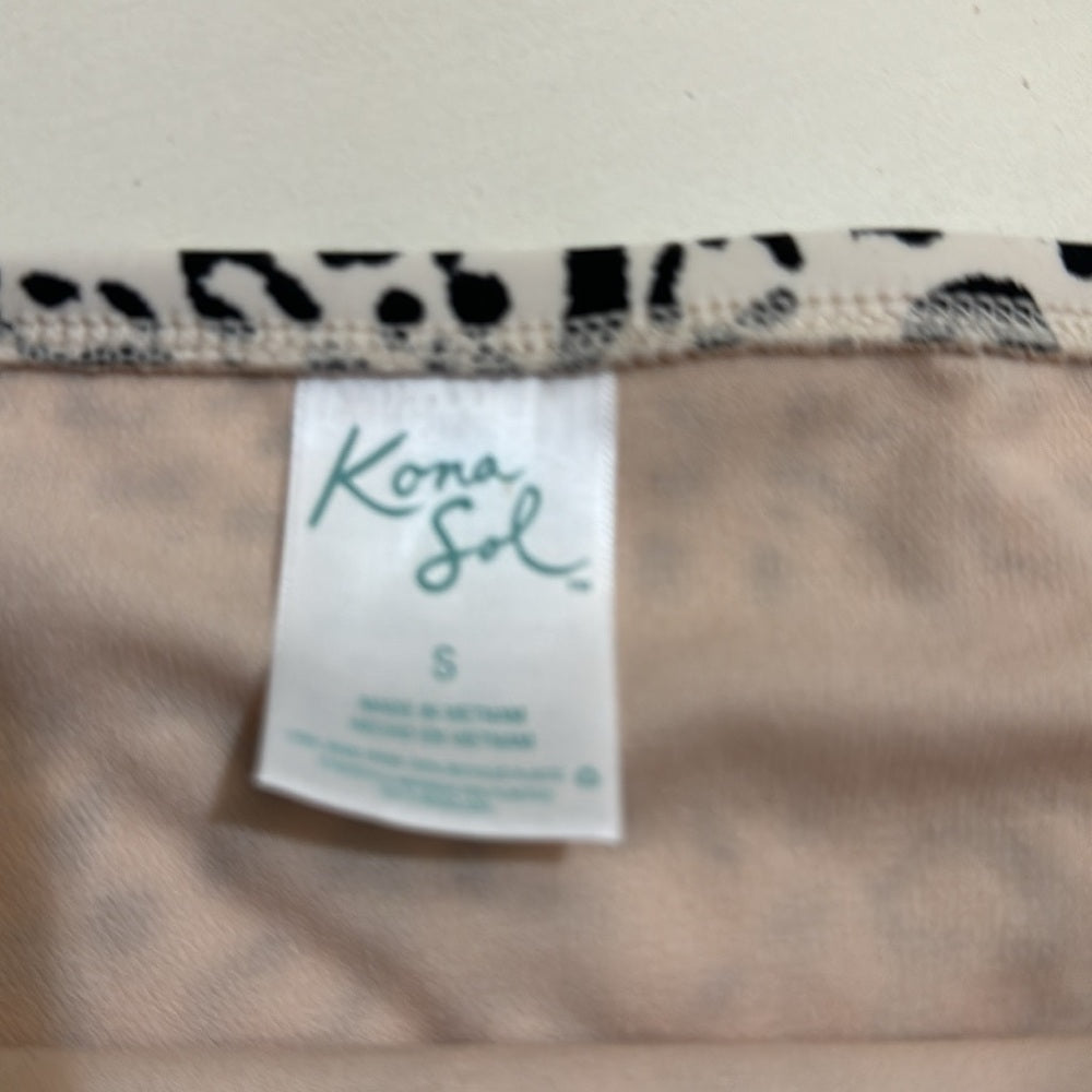 Swim!  NWT Kona Sol Leopard bottoms - Sz S
