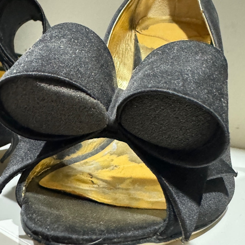 Sassy!  Fabulous Ted Baker Black Heels - Sz 5.5