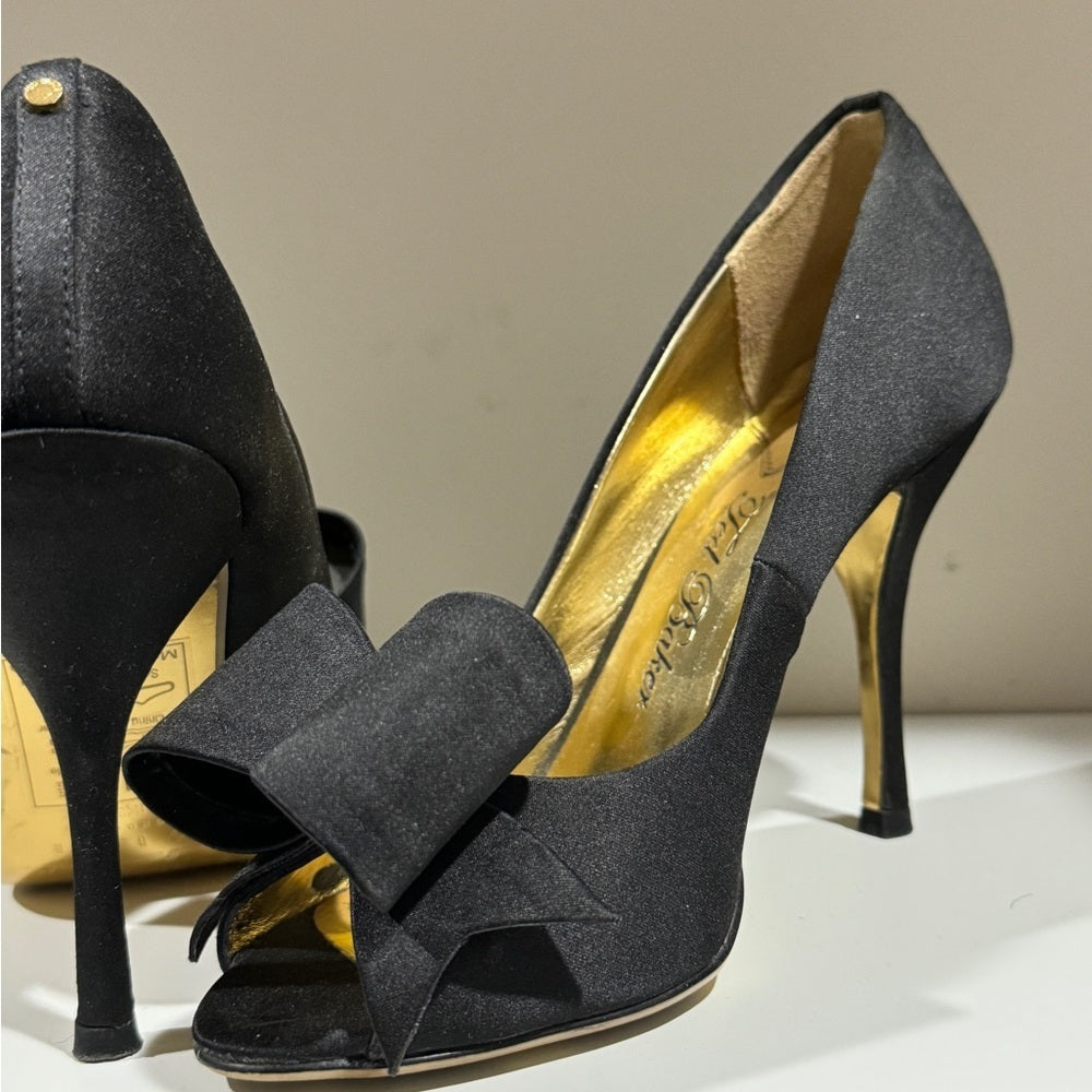 Sassy!  Fabulous Ted Baker Black Heels - Sz 5.5