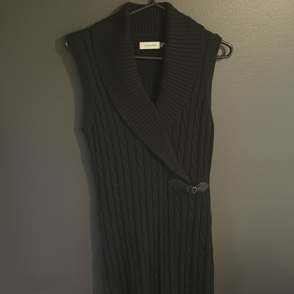 Sweaterdress!  Calvin Klein cable knit sweater dress - Size M