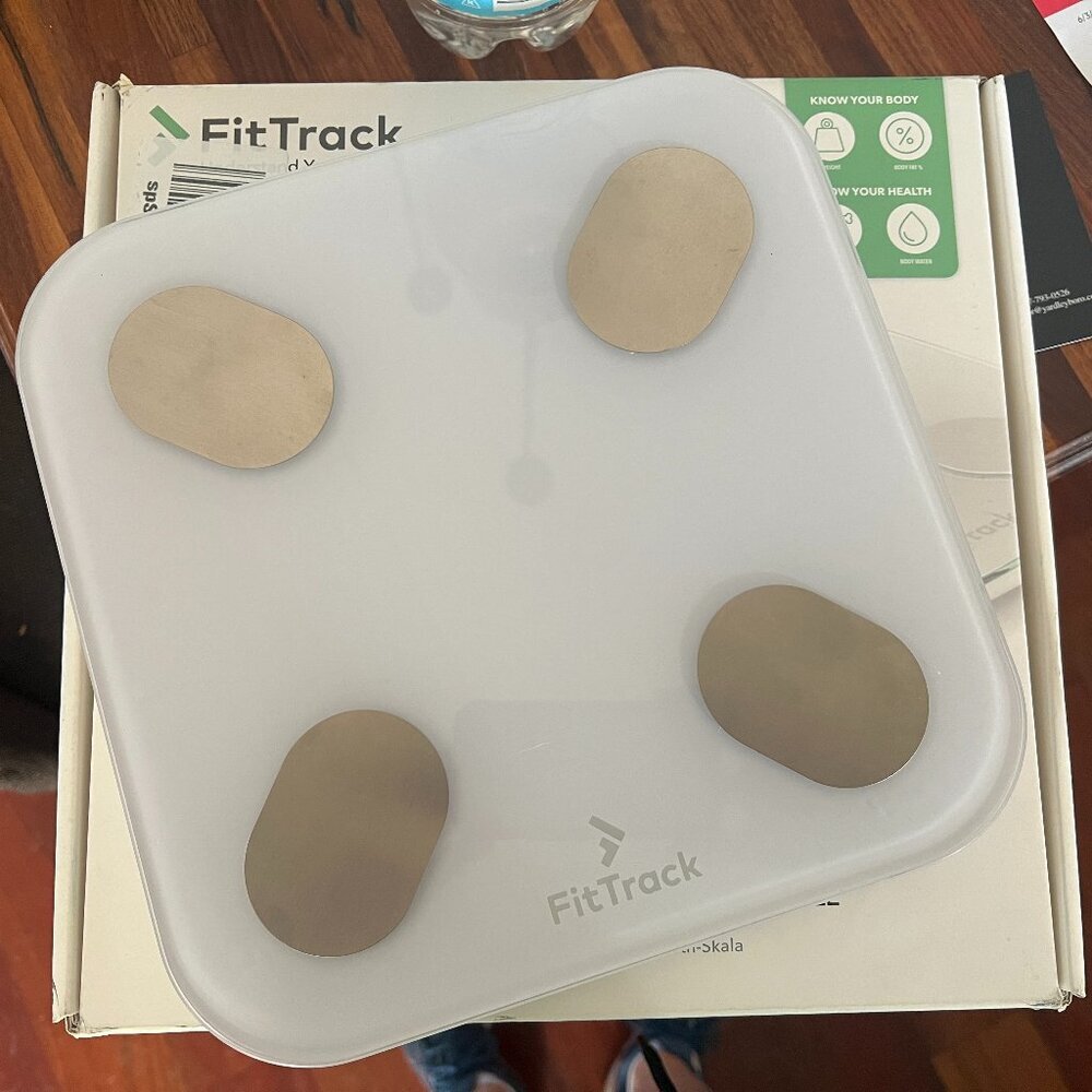 Lose it!  FitTrack Dara 1.0 Smart Scale - Like New