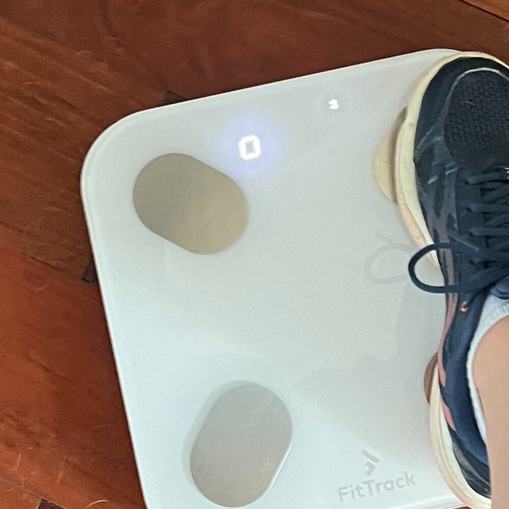 Lose it!  FitTrack Dara 1.0 Smart Scale - Like New